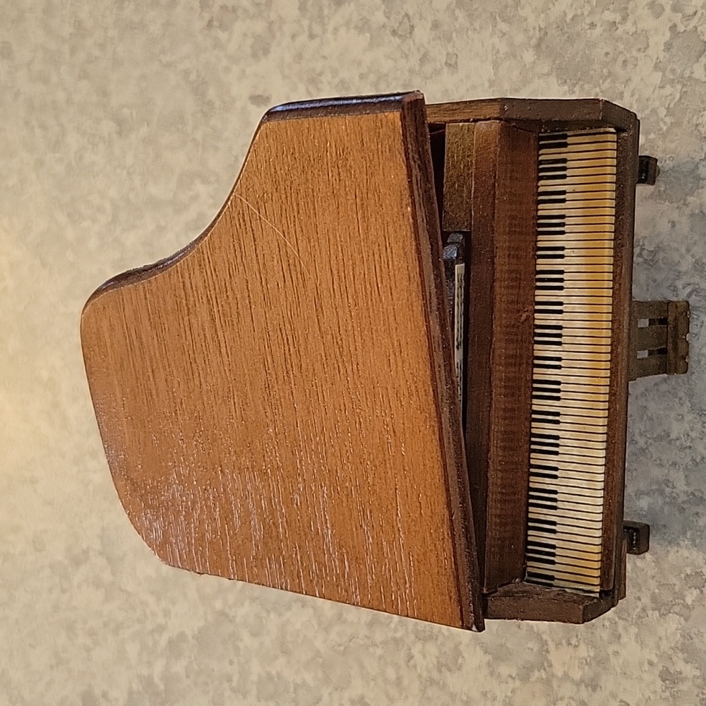 #4 Hello Dolly Miniature Grand Piano and Stool Music Box.